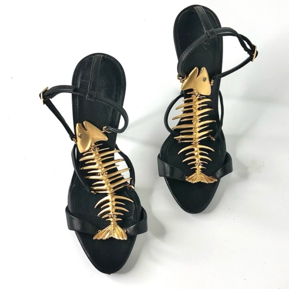 RARE Giuseppi Zanotti Black and Gold Fishbone Sandals - Picture 13 of 16